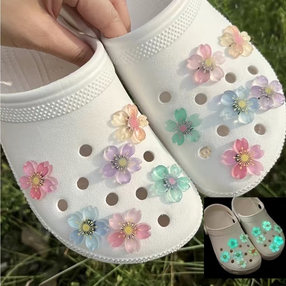 3/$10 ๐ธ Luminous Cherry Blossom Flowers ๐บ Shoe Charms For Crocs - Picture 3 of 4